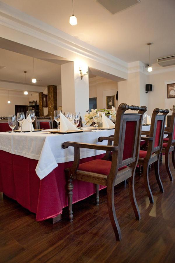 Wzgorze Toskanii Conferences & Restaurant Przeźmierowo Kültér fotó